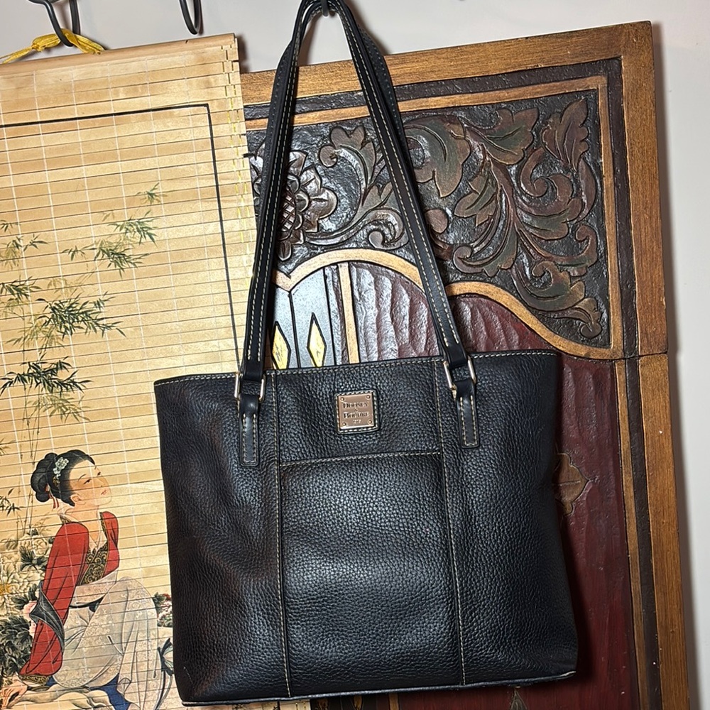 Dooney & Bourke Black Tote Structured Design Pebbled Leather 12”Lx10”Hx3.75”W - Picture 4 of 17